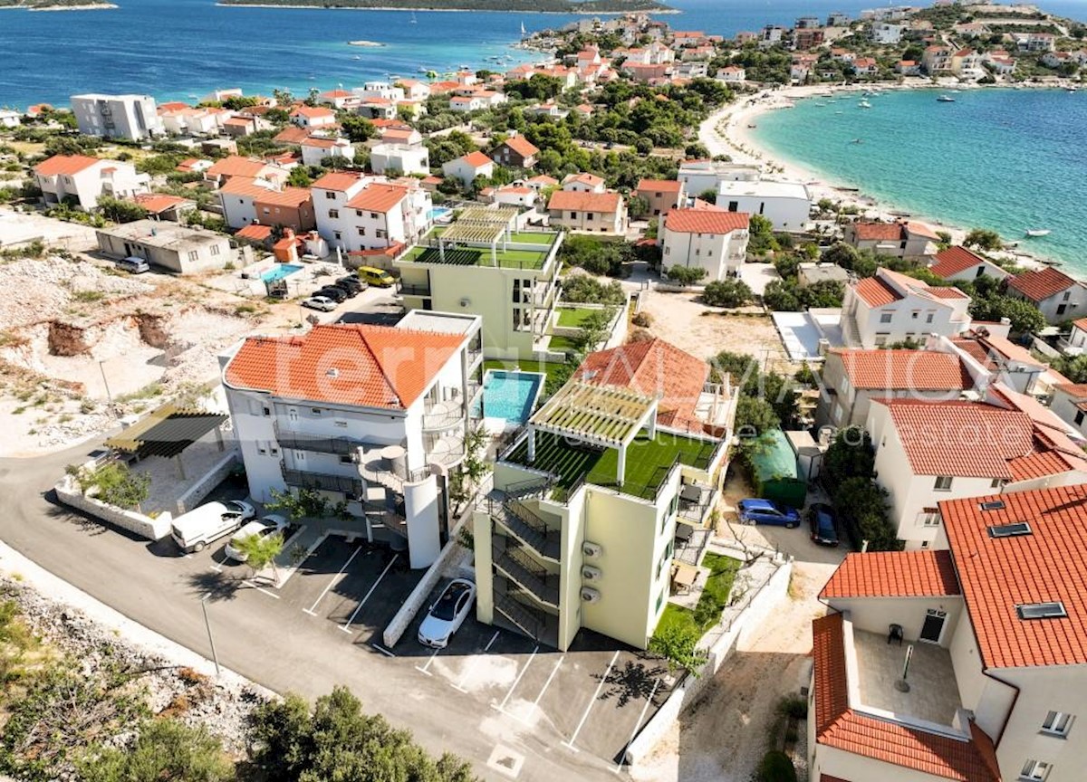 Apartment Zu verkaufen - SPLITSKO-DALMATINSKA MARINA