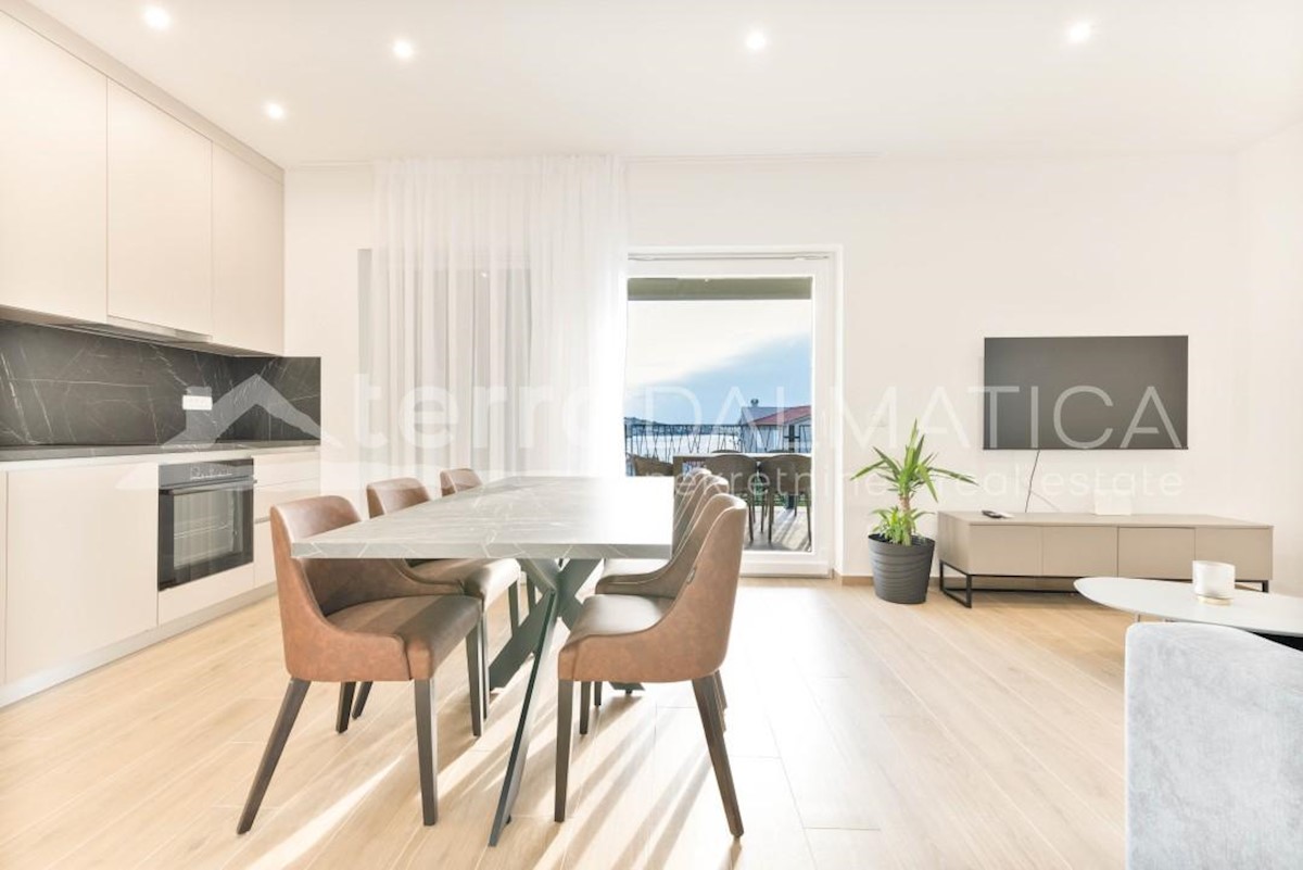 Apartment Zu verkaufen - SPLITSKO-DALMATINSKA MARINA