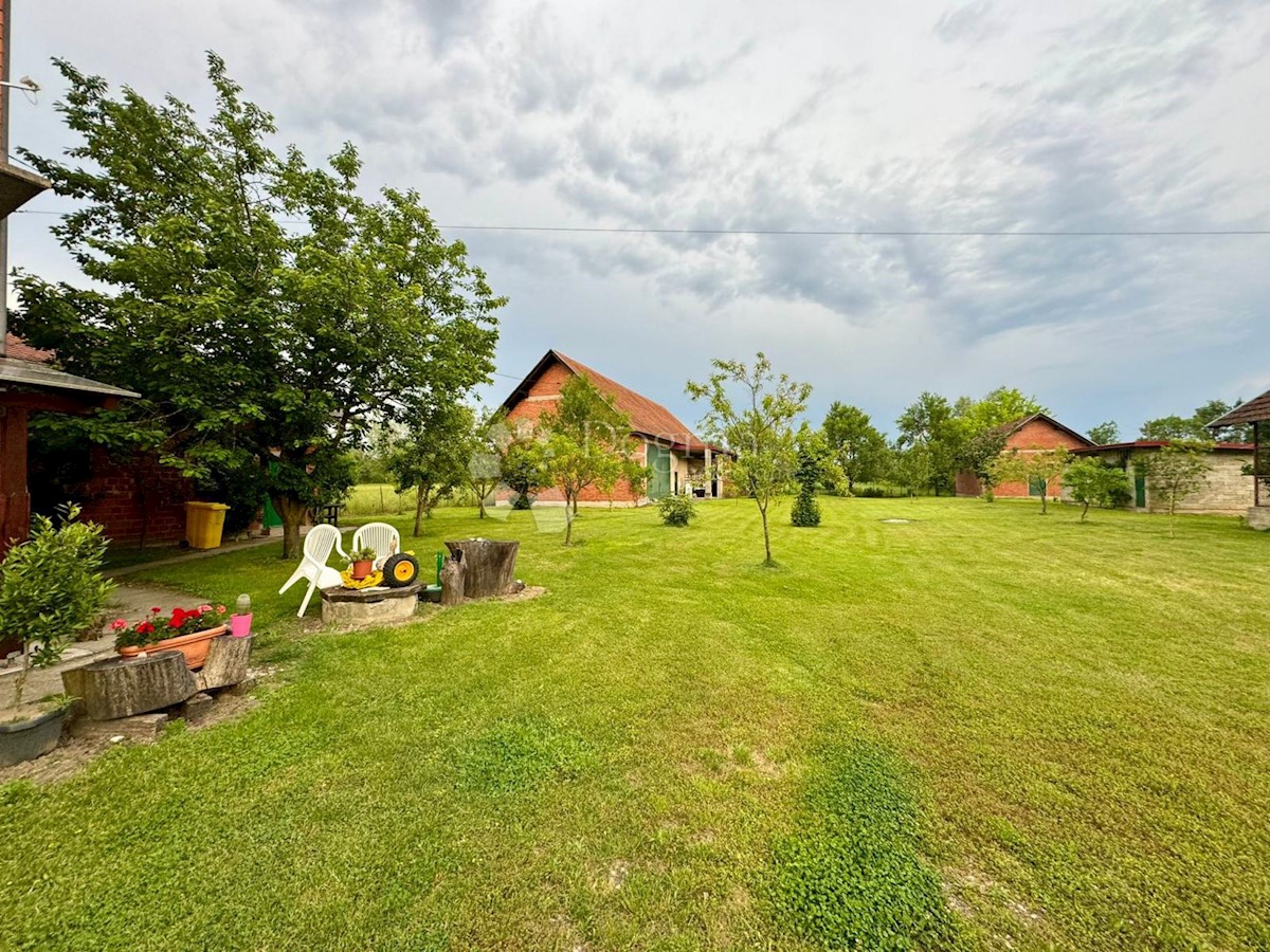 Maison À vendre - SISAČKO-MOSLAVAČKA MARTINSKA VES