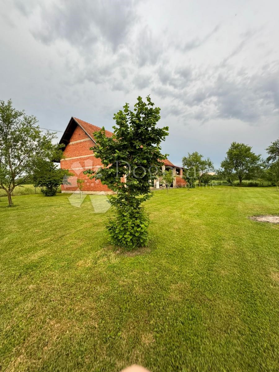 Maison À vendre - SISAČKO-MOSLAVAČKA MARTINSKA VES
