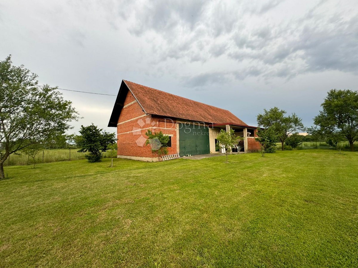 Maison À vendre - SISAČKO-MOSLAVAČKA MARTINSKA VES