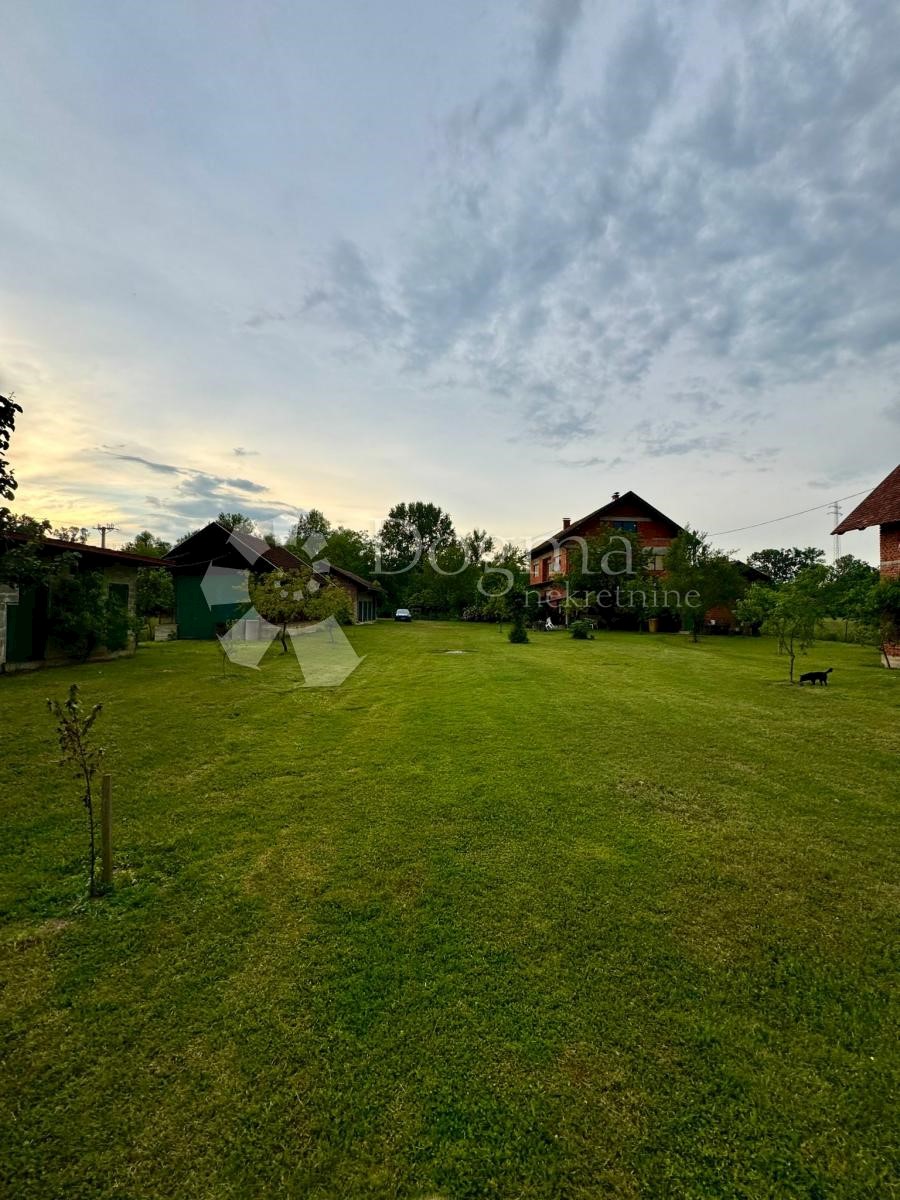 Maison À vendre - SISAČKO-MOSLAVAČKA MARTINSKA VES