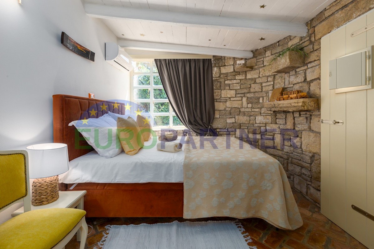 House For sale - ISTARSKA KAŠTELIR