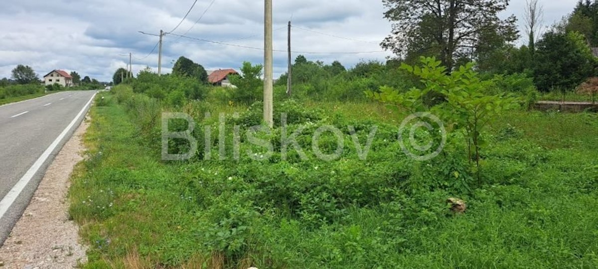 Zemljište Na prodaju - LIČKO-SENJSKA PLITVIČKA JEZERA