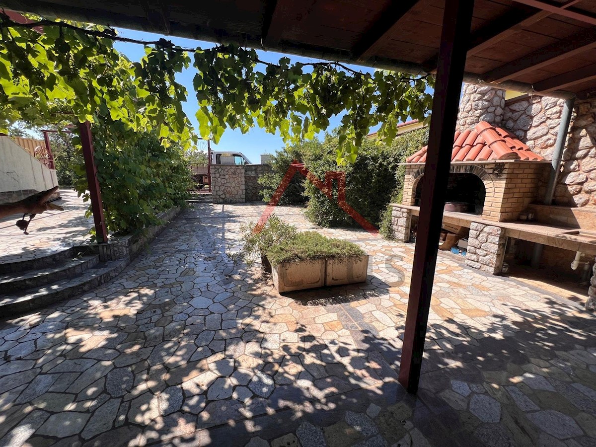 Dom Na predaj - PRIMORSKO-GORANSKA NOVI VINODOLSKI