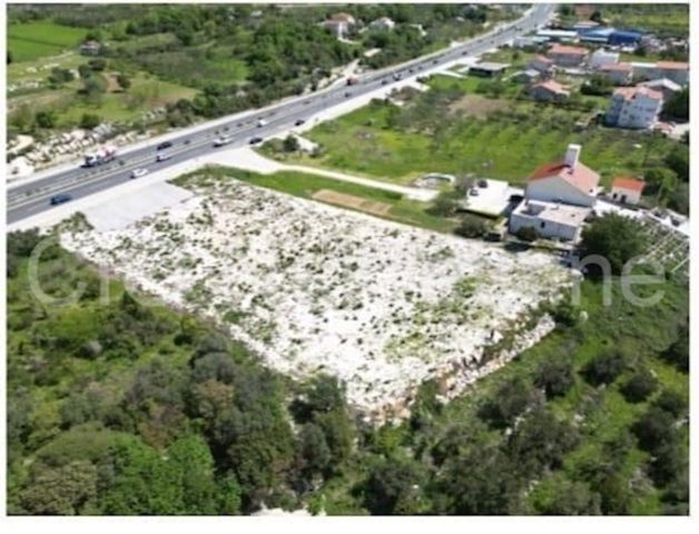 Grundstück zu verkaufen 4763 m² – Kaštel Lukšić