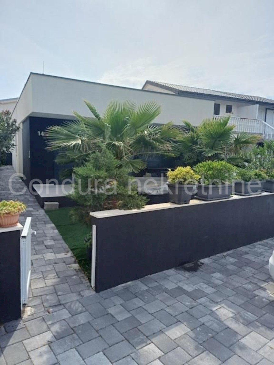 House For sale - ZADARSKA Vir