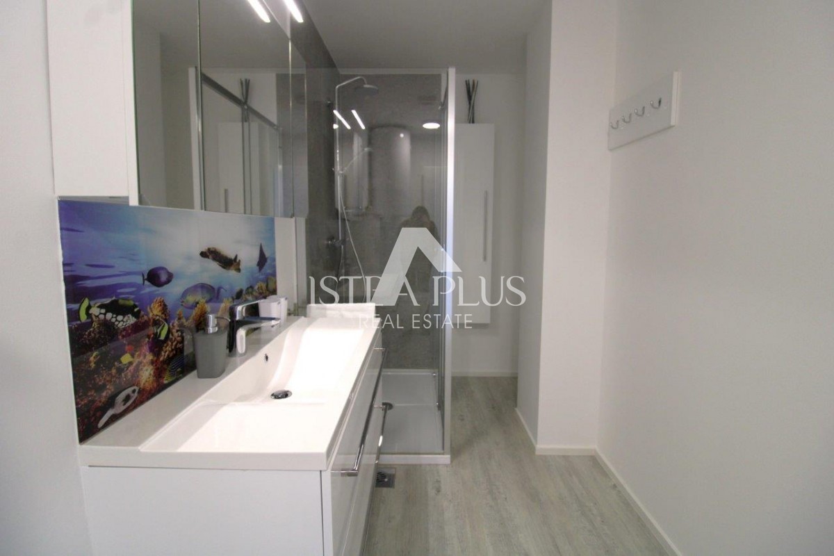 Haus Zu verkaufen - ISTARSKA POREČ
