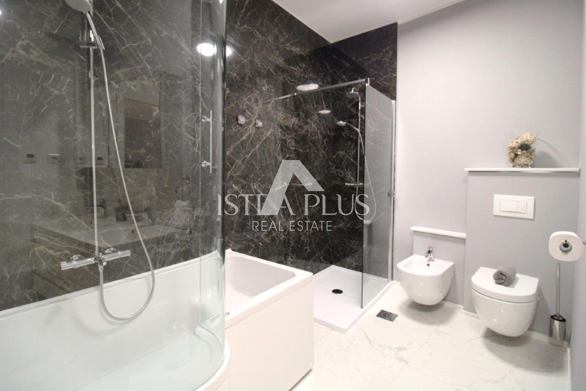 Haus Zu verkaufen - ISTARSKA POREČ