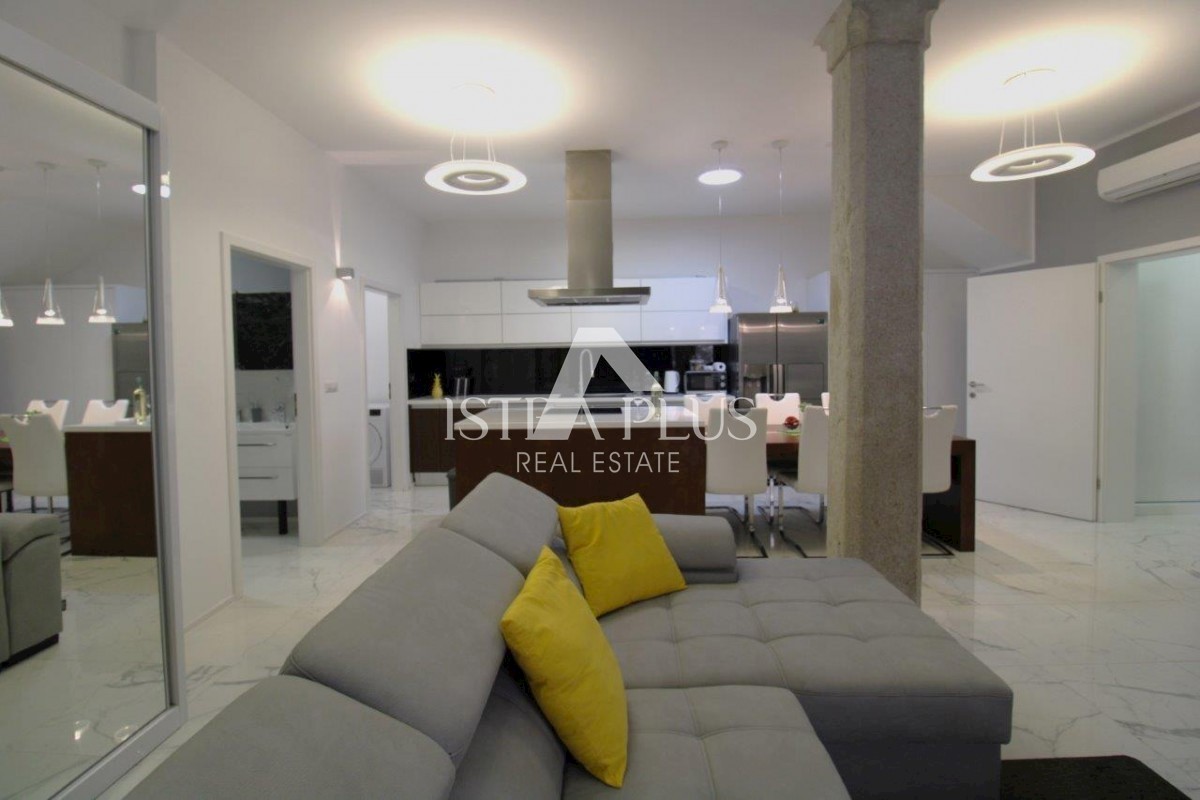 Haus Zu verkaufen - ISTARSKA POREČ