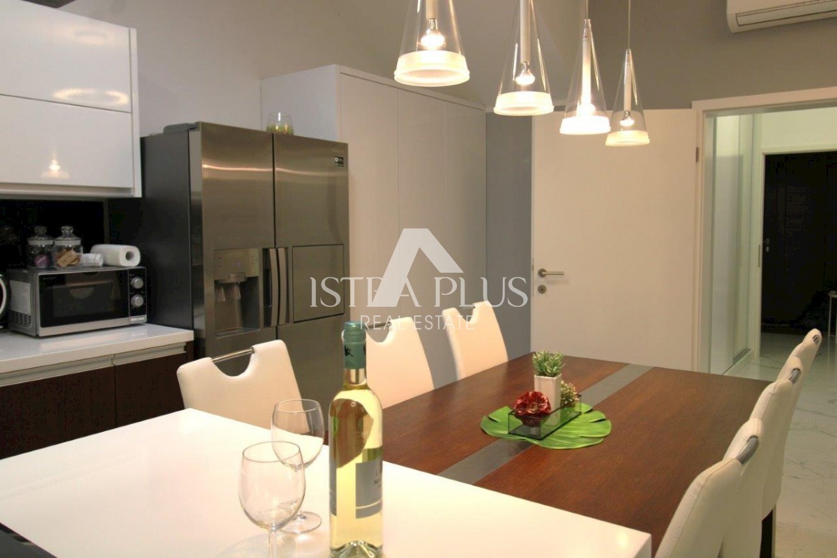 Haus Zu verkaufen - ISTARSKA POREČ
