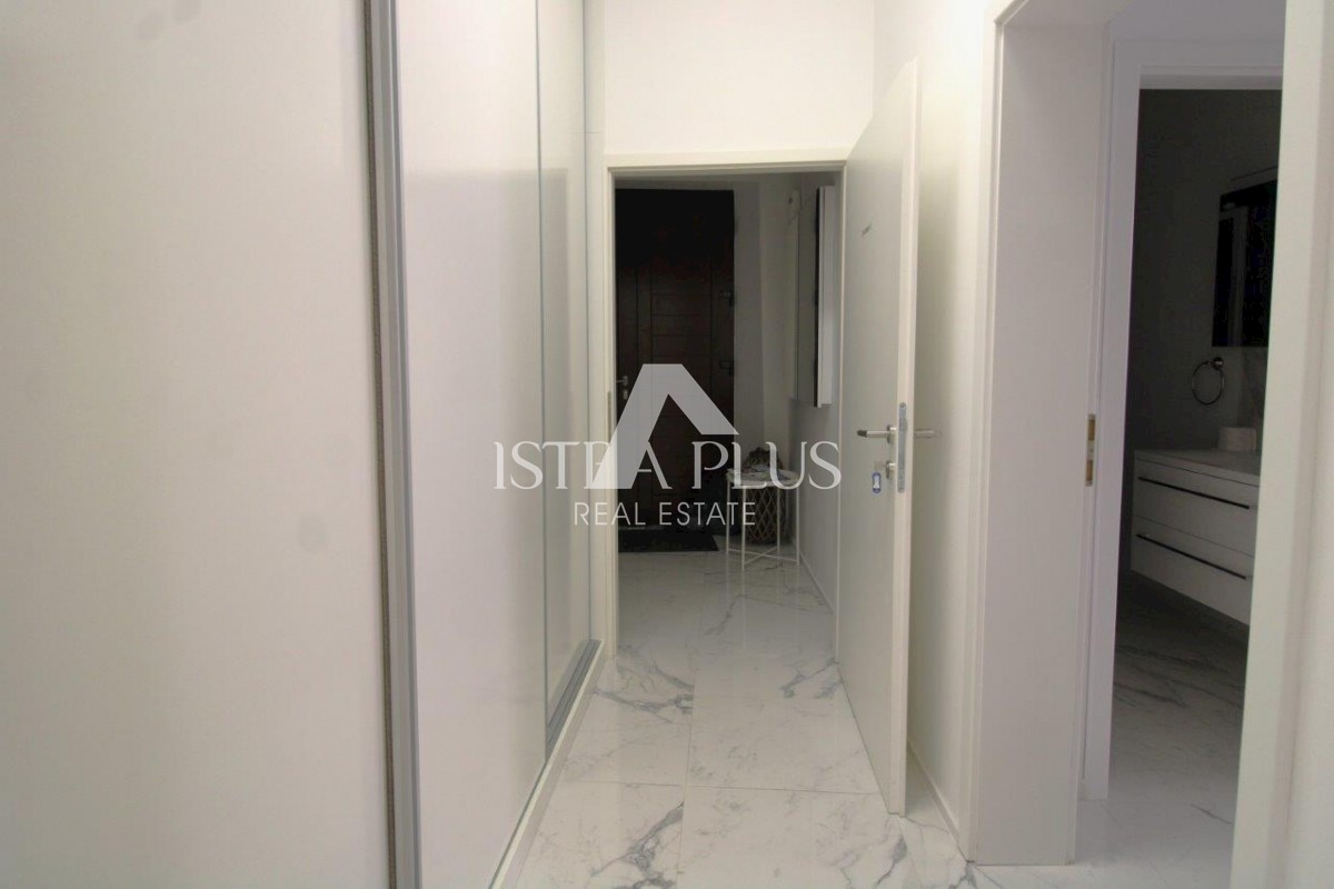 Haus Zu verkaufen - ISTARSKA POREČ