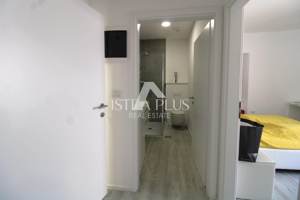 Haus Zu verkaufen - ISTARSKA POREČ
