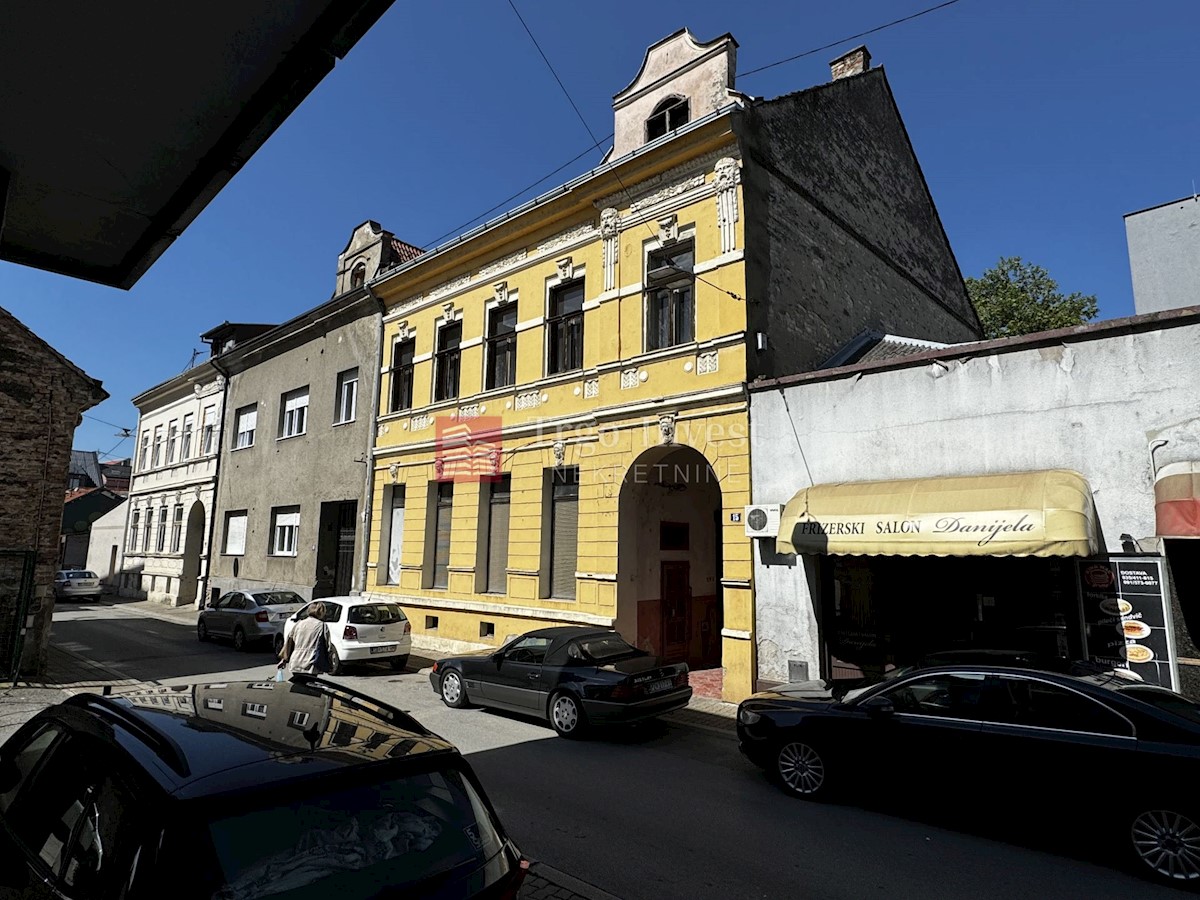 Kuća Na prodaju - BRODSKO-POSAVSKA SLAVONSKI BROD