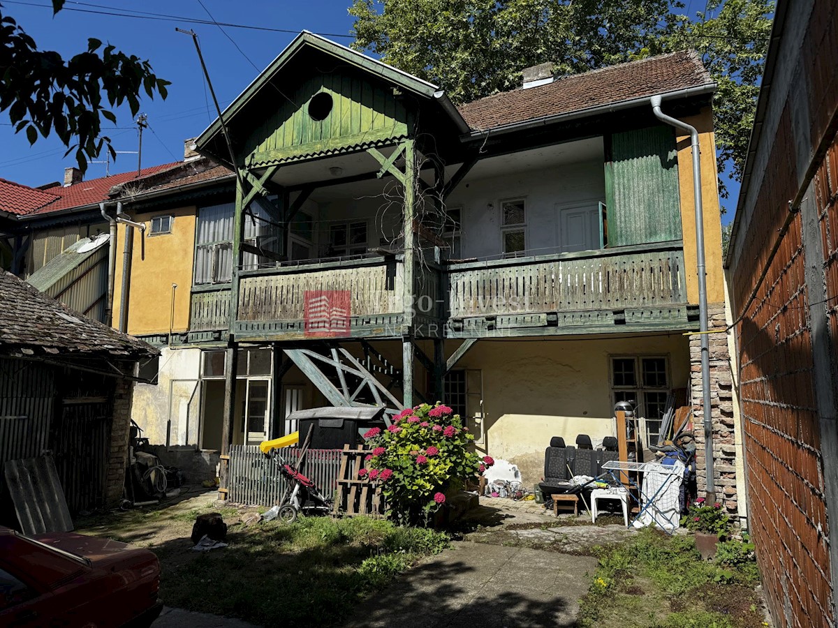 Kuća Na prodaju - BRODSKO-POSAVSKA SLAVONSKI BROD