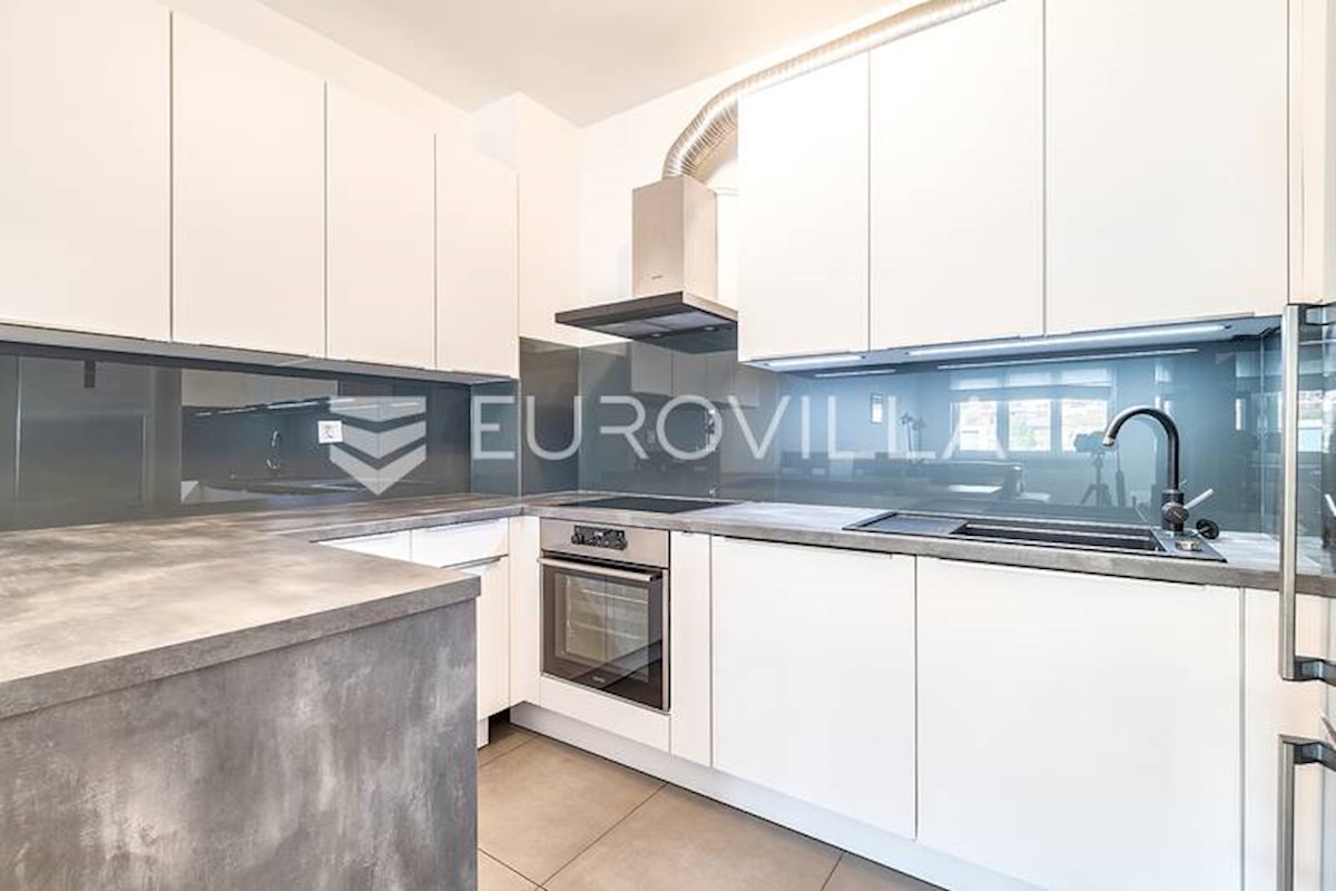 Appartement À louer - GRAD ZAGREB ZAGREB