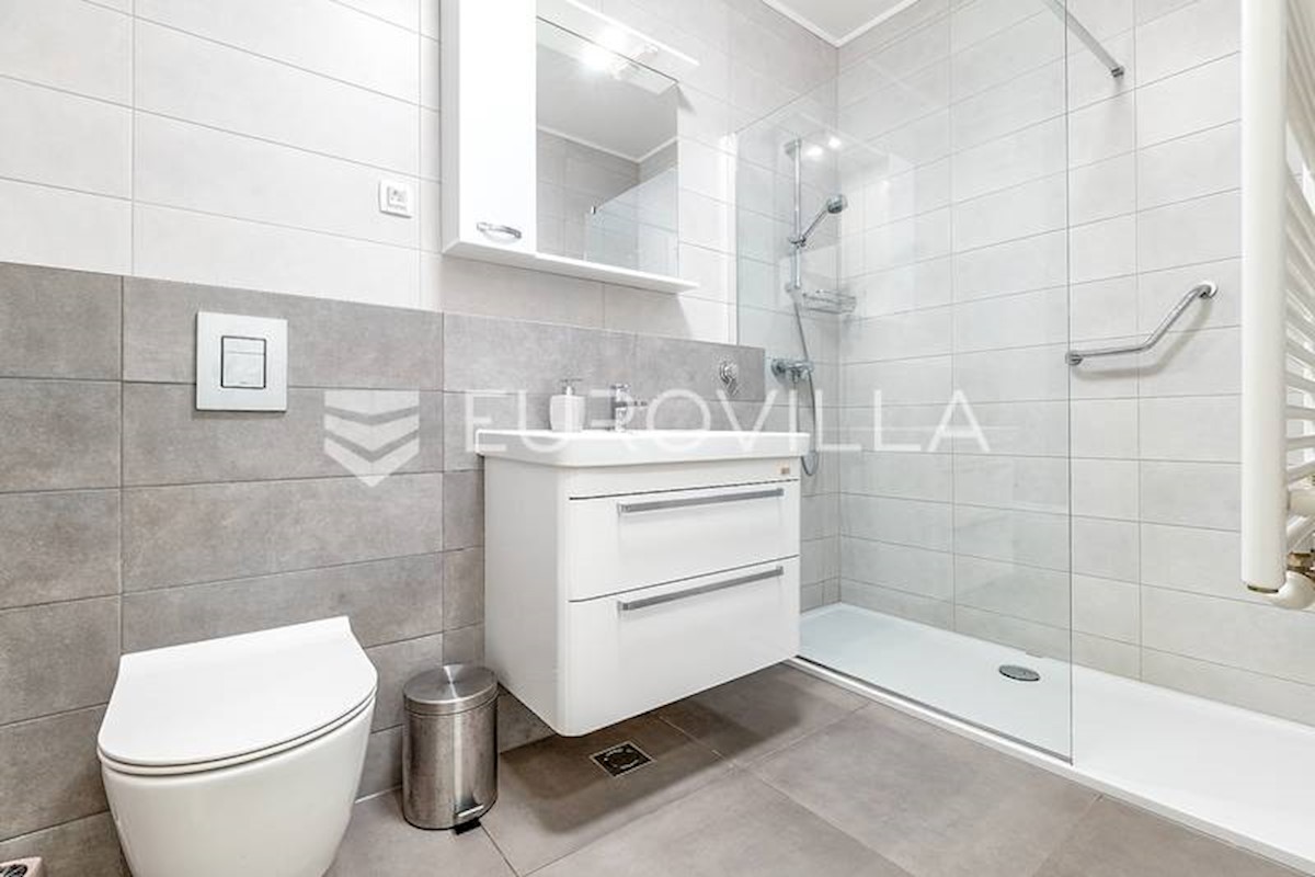 Appartement À louer - GRAD ZAGREB ZAGREB