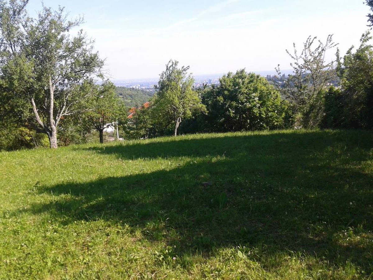 Parcela Na predaj - GRAD ZAGREB ZAGREB