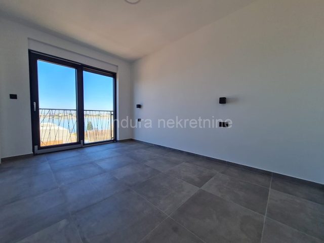 Mieszkanie Na sprzedaż - Zadarska Privlaka - foto 4/25