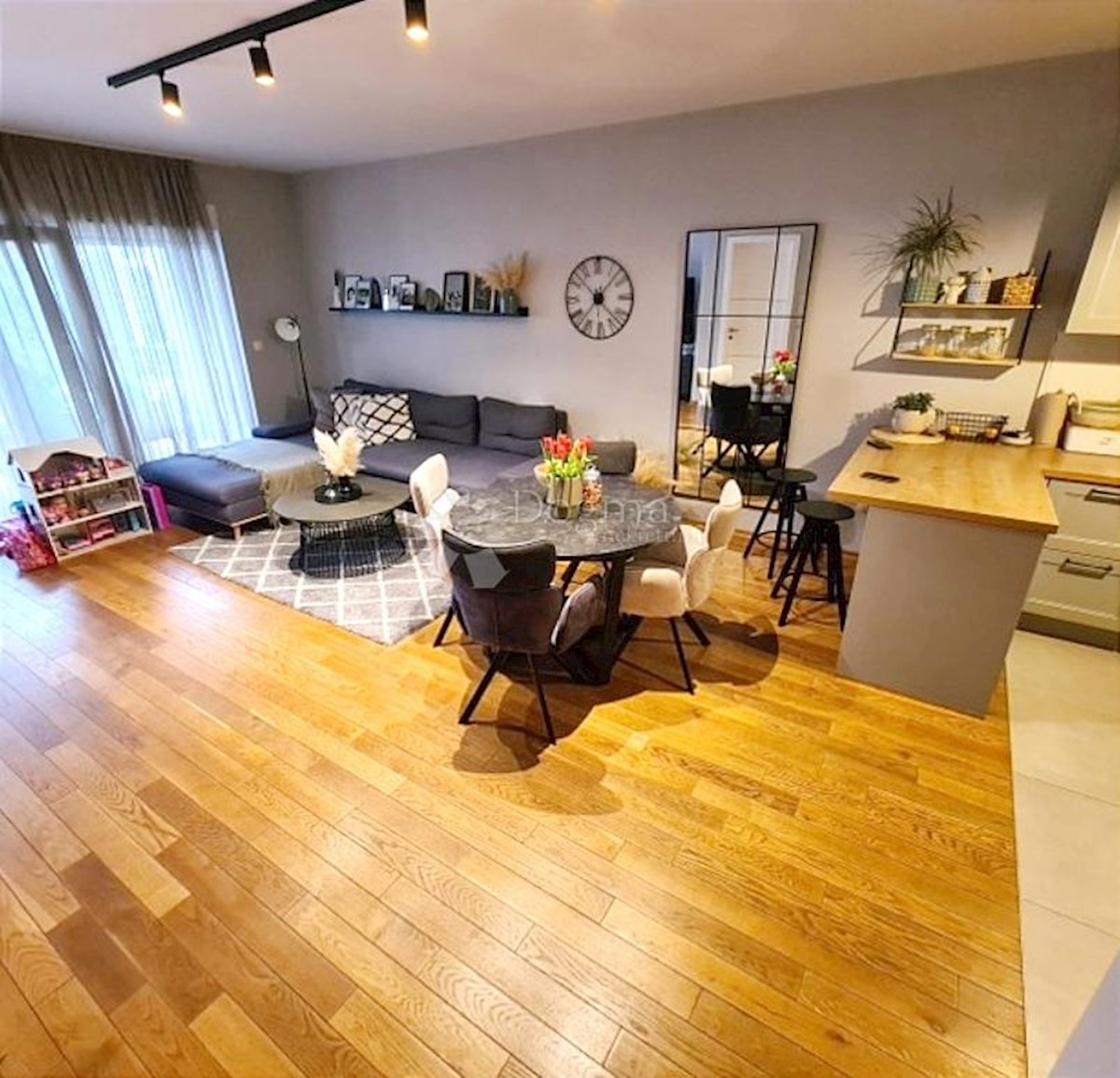 Apartmán Na prodej - Splitsko-dalmatinska Makarska - foto 1/9