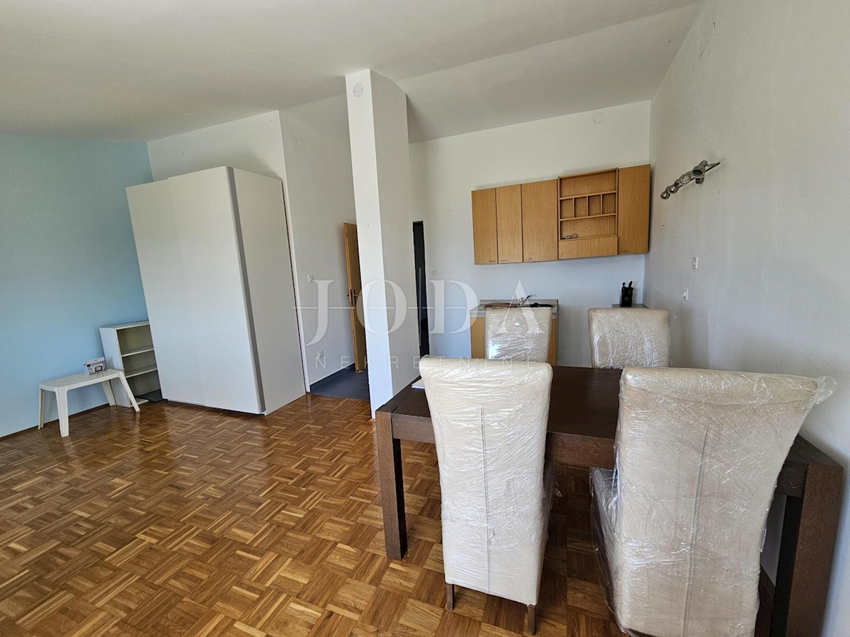 Apartmán Na predaj - PRIMORSKO-GORANSKA KRK