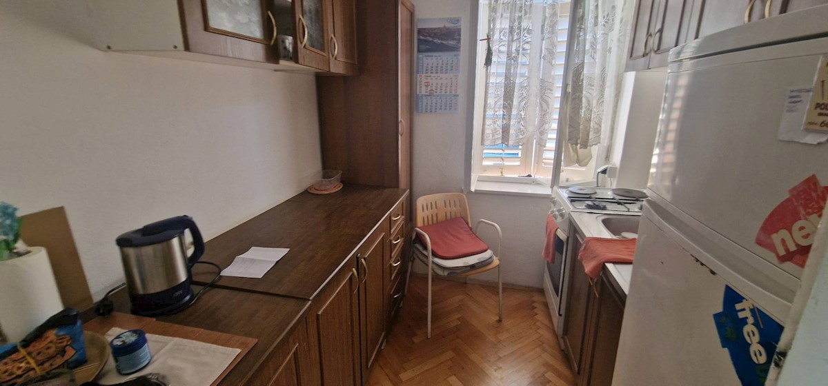 Stan Na prodaju - PRIMORSKO-GORANSKA CRIKVENICA