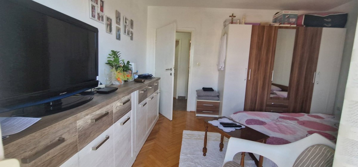 Stan Na prodaju - PRIMORSKO-GORANSKA CRIKVENICA