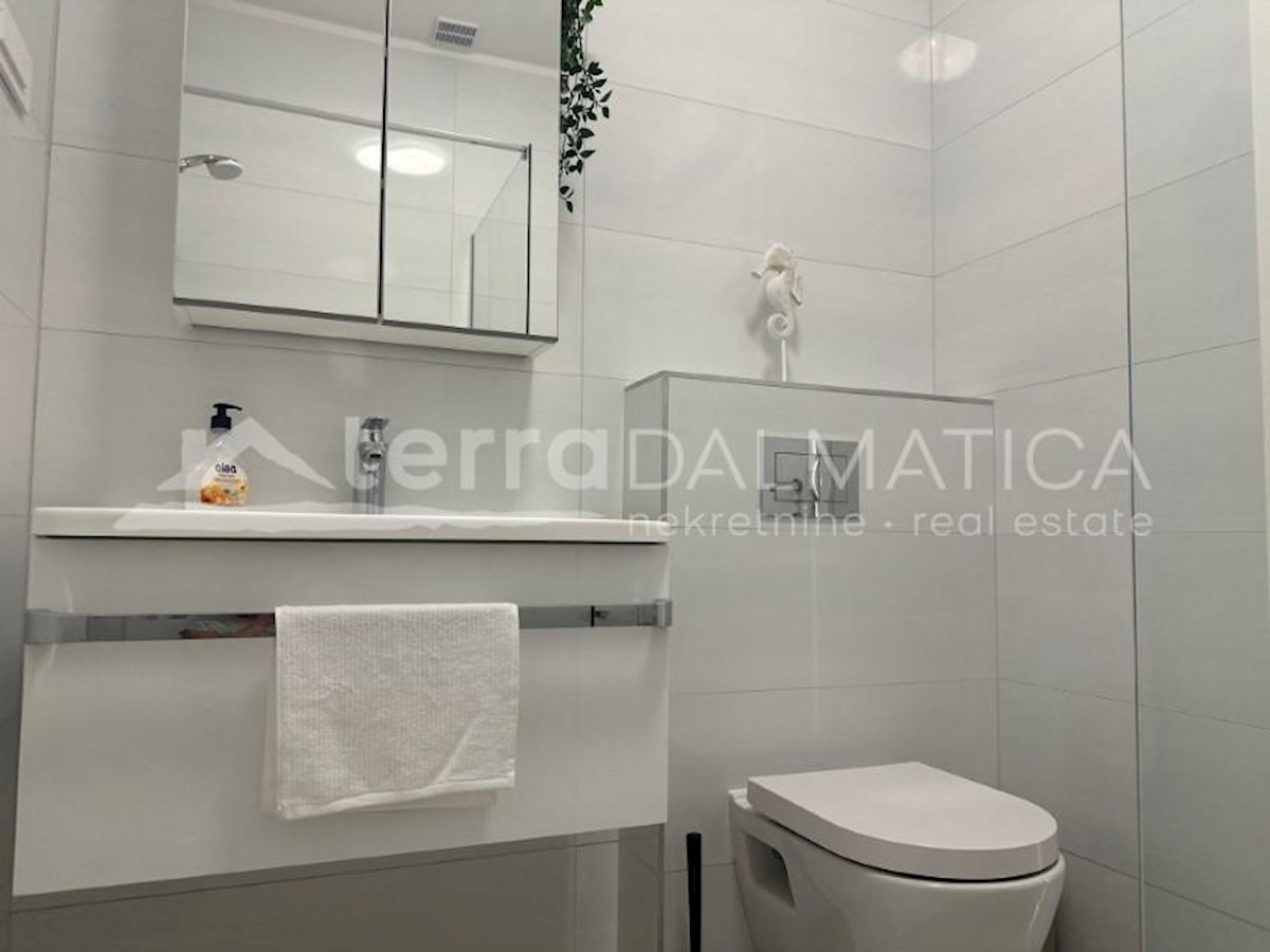 Apartmán Na predaj - ŠIBENSKO-KNINSKA PRIMOŠTEN