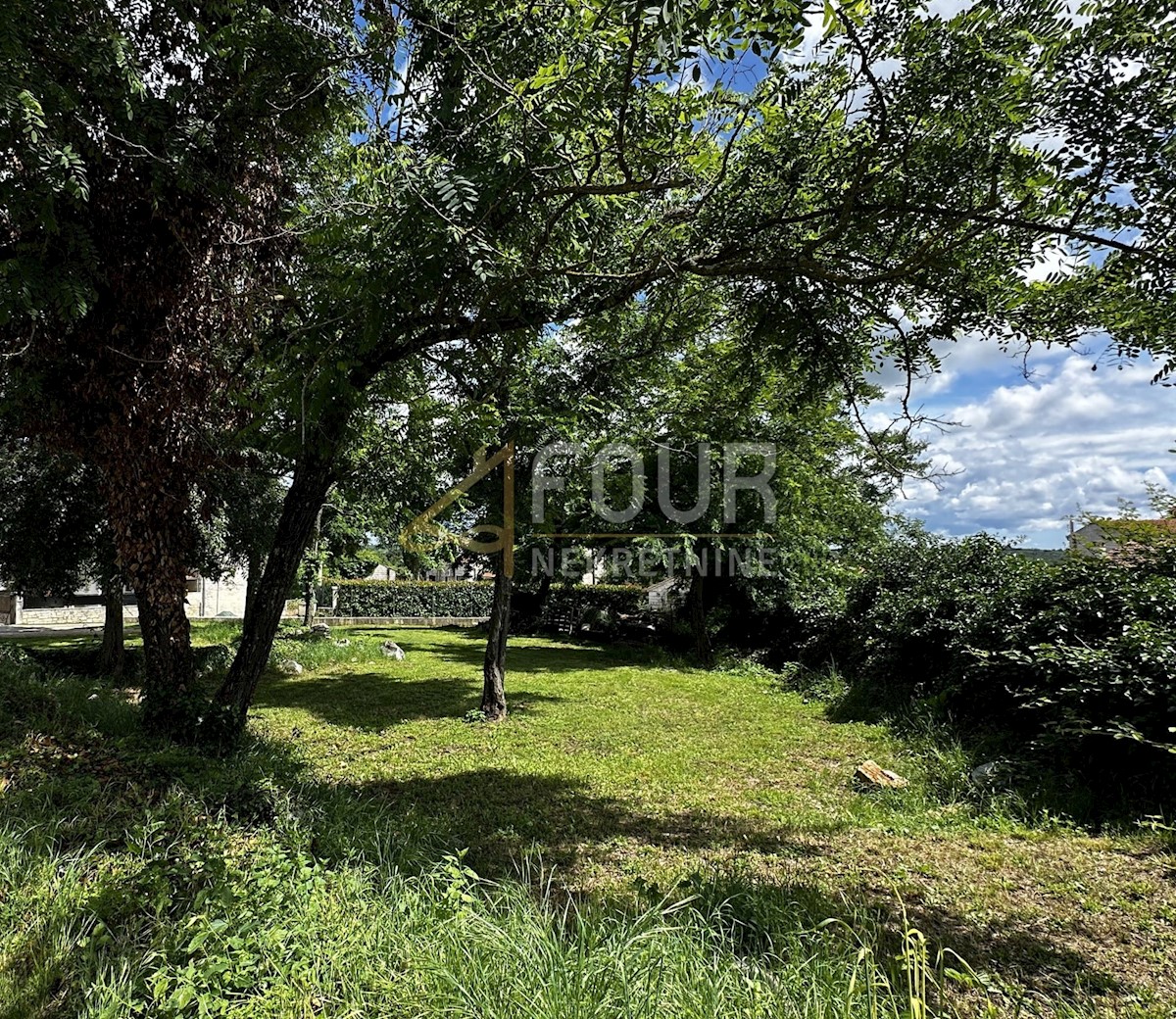 Land For sale - ISTARSKA VIŠNJAN