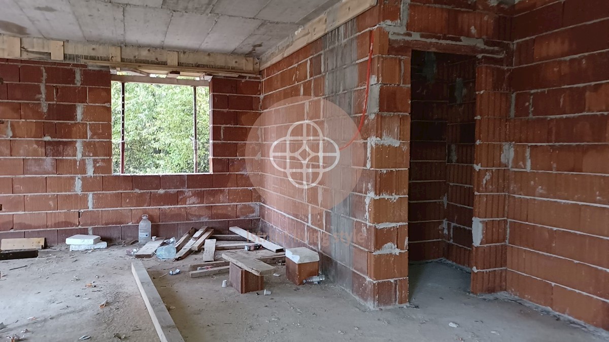 Casa In vendita - ISTARSKA SVETA NEDELJA