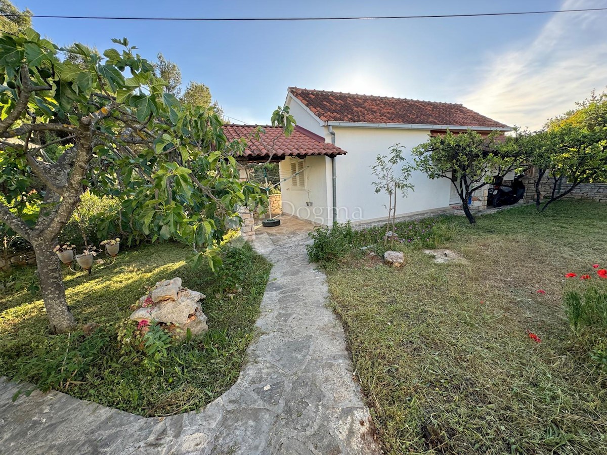 Haus Zu verkaufen - SPLITSKO-DALMATINSKA BRAČ