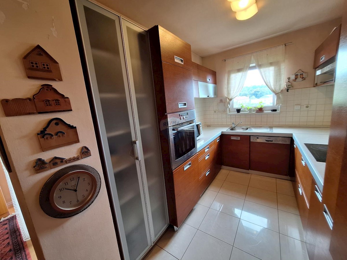 Apartment Zu verkaufen - PRIMORSKO-GORANSKA KASTAV