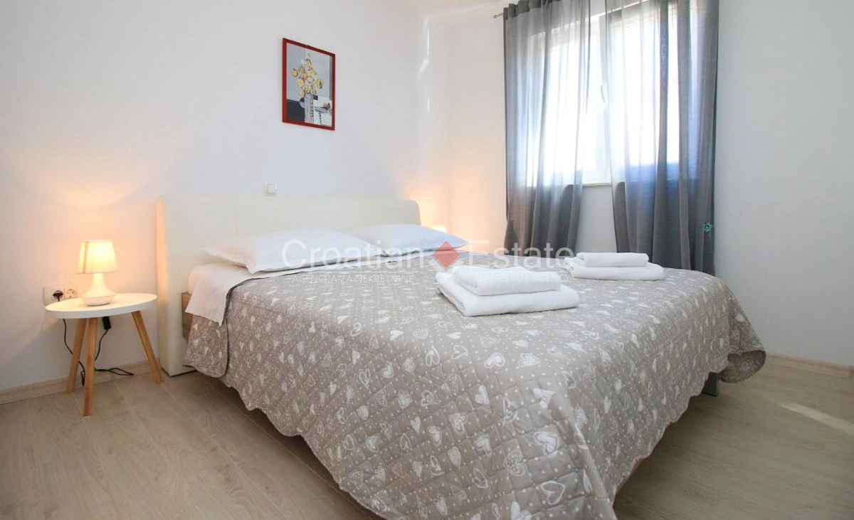 House For sale - ŠIBENSKO-KNINSKA ROGOZNICA