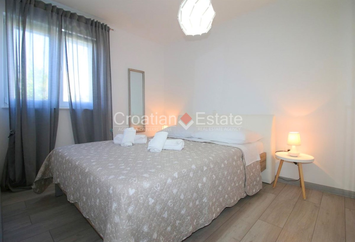 House For sale - ŠIBENSKO-KNINSKA ROGOZNICA