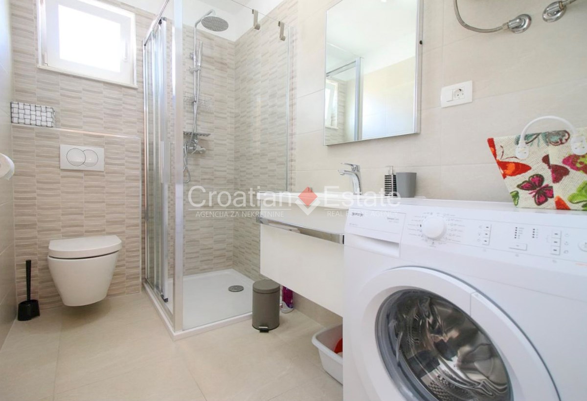 House For sale - ŠIBENSKO-KNINSKA ROGOZNICA