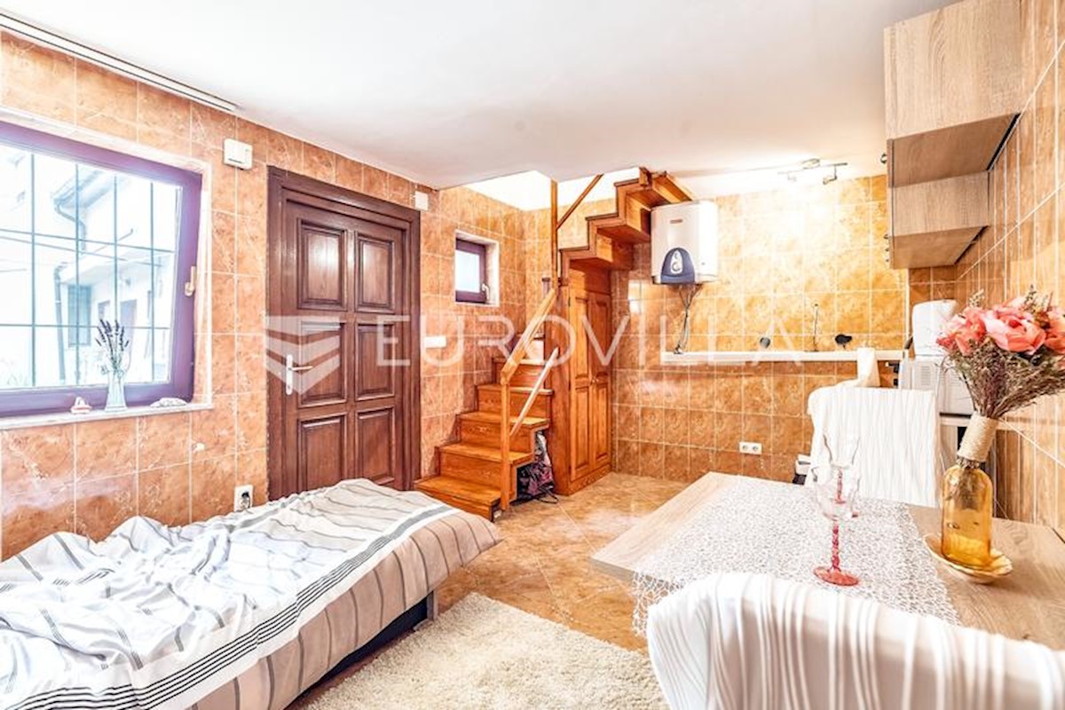 Maison À vendre - GRAD ZAGREB ZAGREB