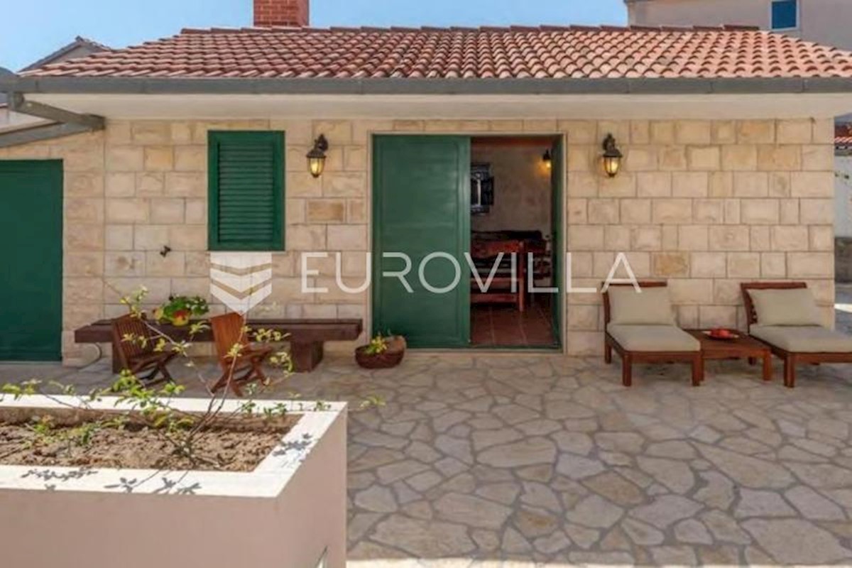 House For rent - SPLITSKO-DALMATINSKA KAŠTELA