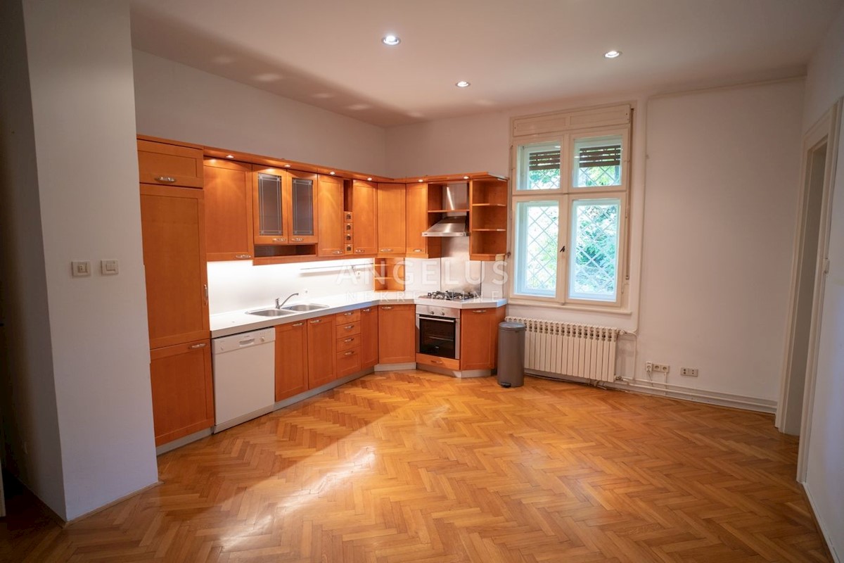 Appartement À louer - GRAD ZAGREB ZAGREB