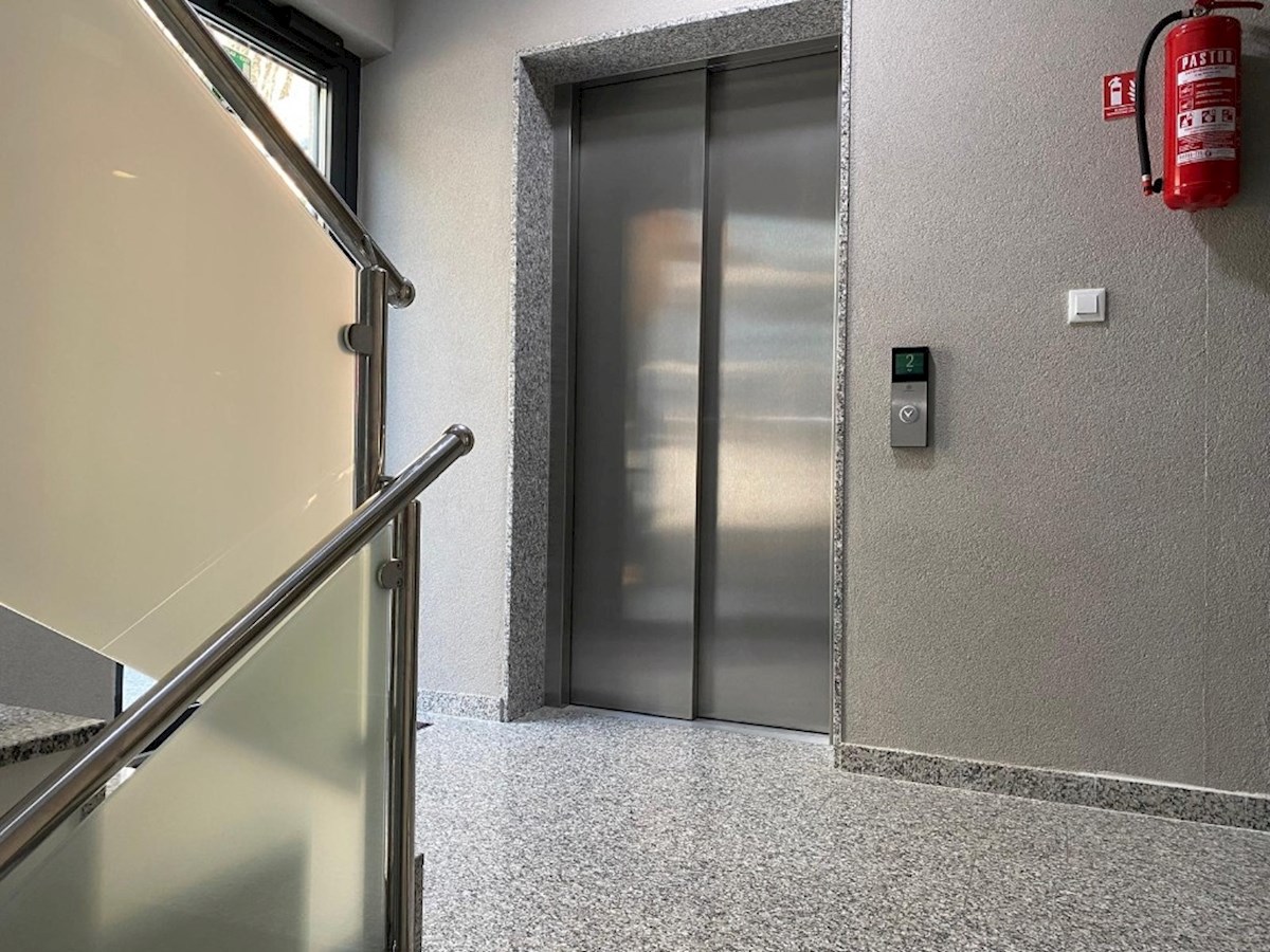 Flat For sale - SPLITSKO-DALMATINSKA BRELA