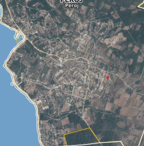 Terreno in vendita 699 m² – Peroj