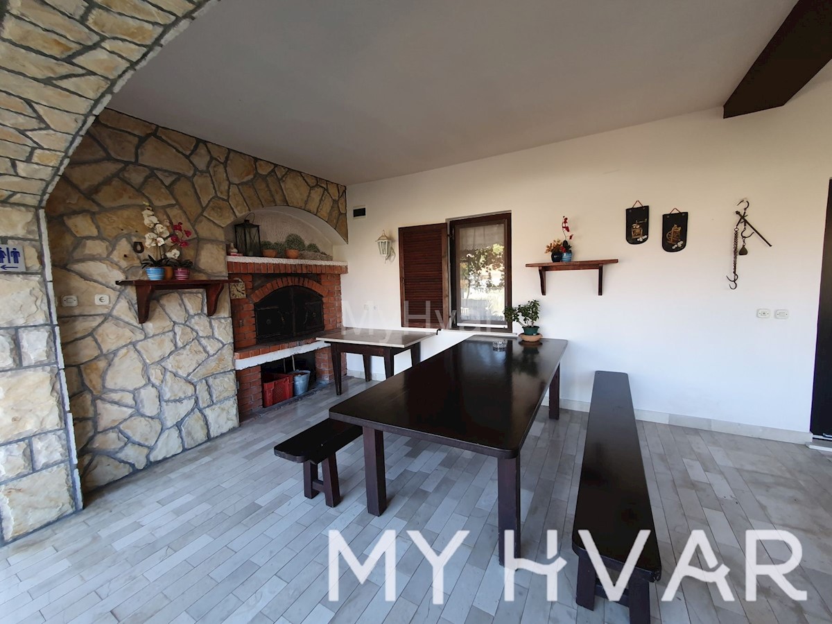 Flat For sale - SPLITSKO-DALMATINSKA HVAR