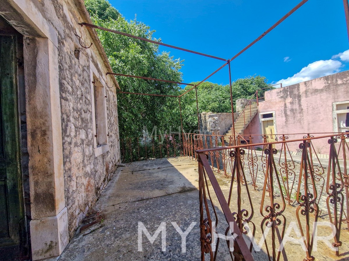 House For sale - SPLITSKO-DALMATINSKA HVAR