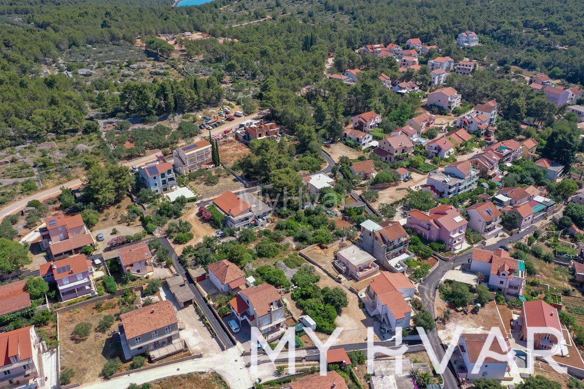 Land For sale - SPLITSKO-DALMATINSKA HVAR