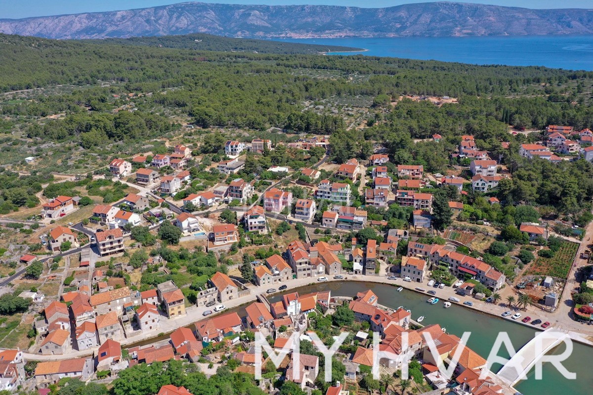 Terreno In vendita - SPLITSKO-DALMATINSKA HVAR