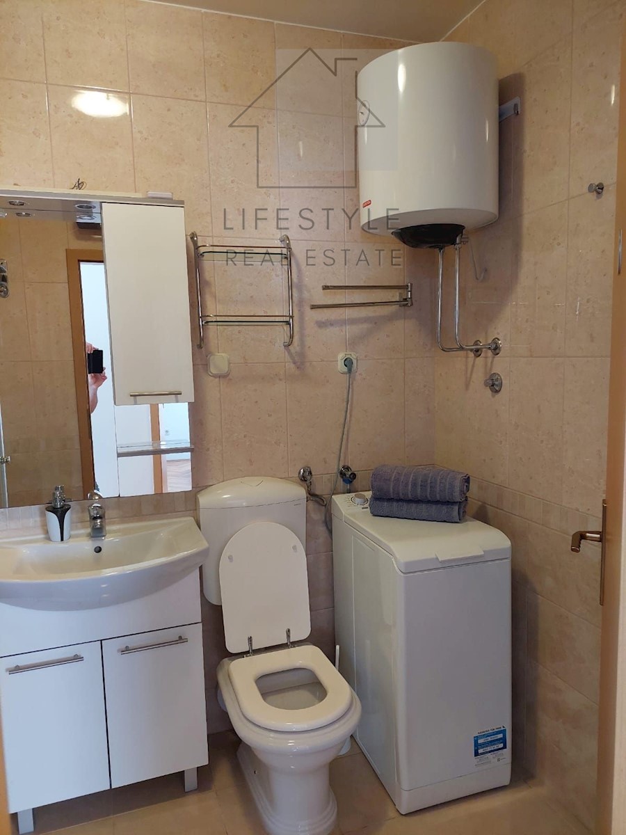 Apartmán Na predaj - SPLITSKO-DALMATINSKA BAŠKA VODA