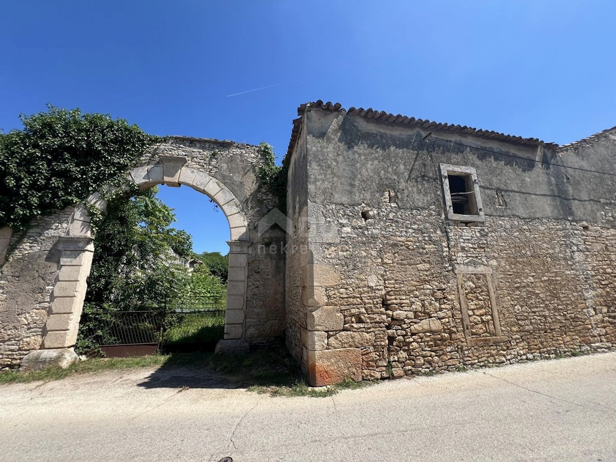 Kuća Na prodaju - ISTARSKA LIŽNJAN