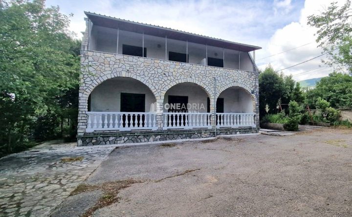 Dom na sprzedaż 420 m² – Jadranovo
