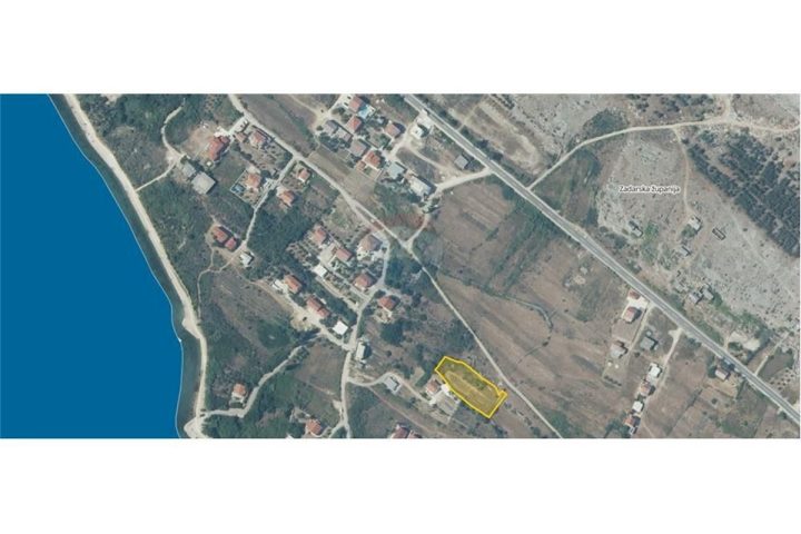 Pozemok na predaj 1904 m² – Rtina
