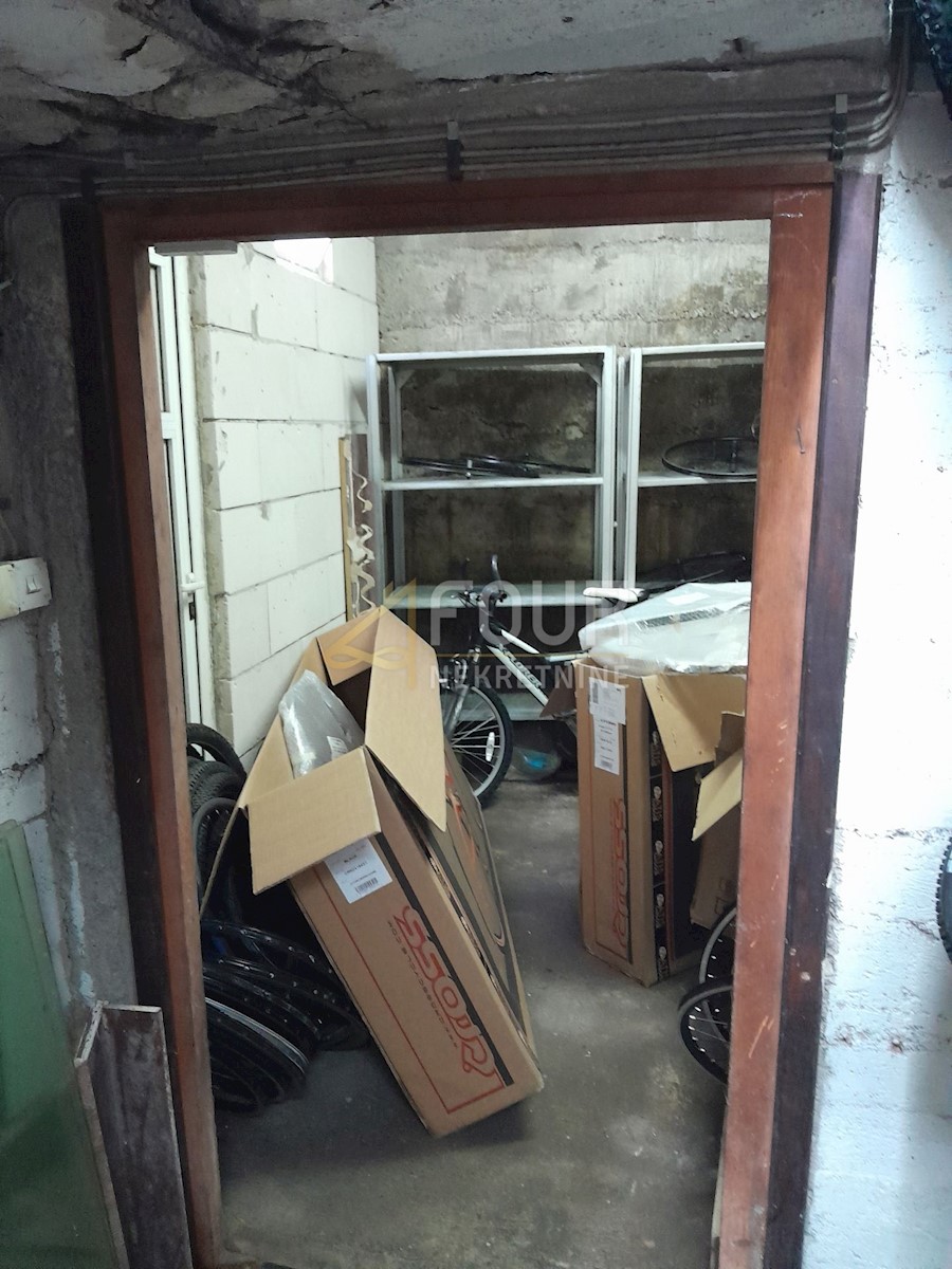 Business premises For rent - PRIMORSKO-GORANSKA RIJEKA