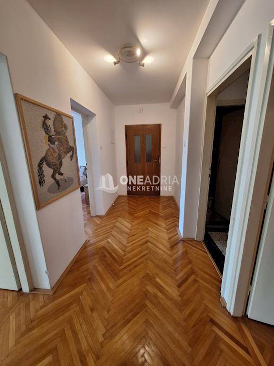 Flat For sale - PRIMORSKO-GORANSKA CRIKVENICA